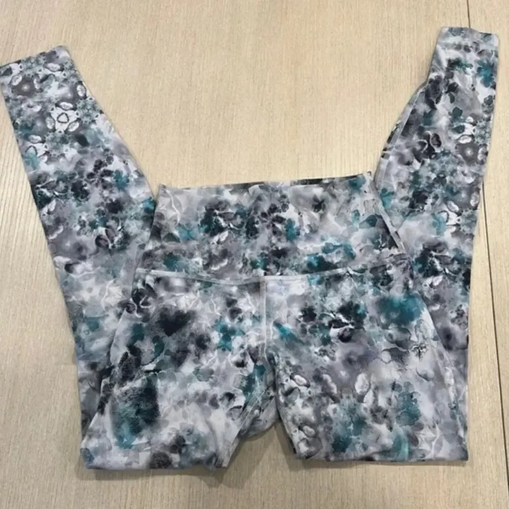 lululemon athletica Gray and Blue Leggings with Unique Pattern